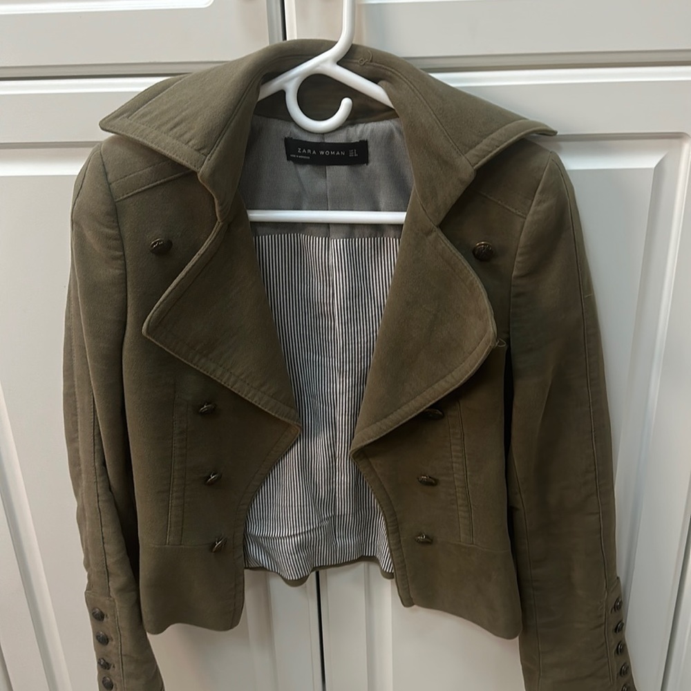 Super cute kaki jacket